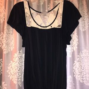 Flowy Navy and white lace top